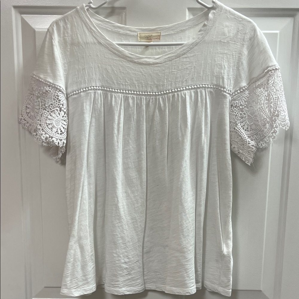 Cupio White Lace Sleeve Blouse